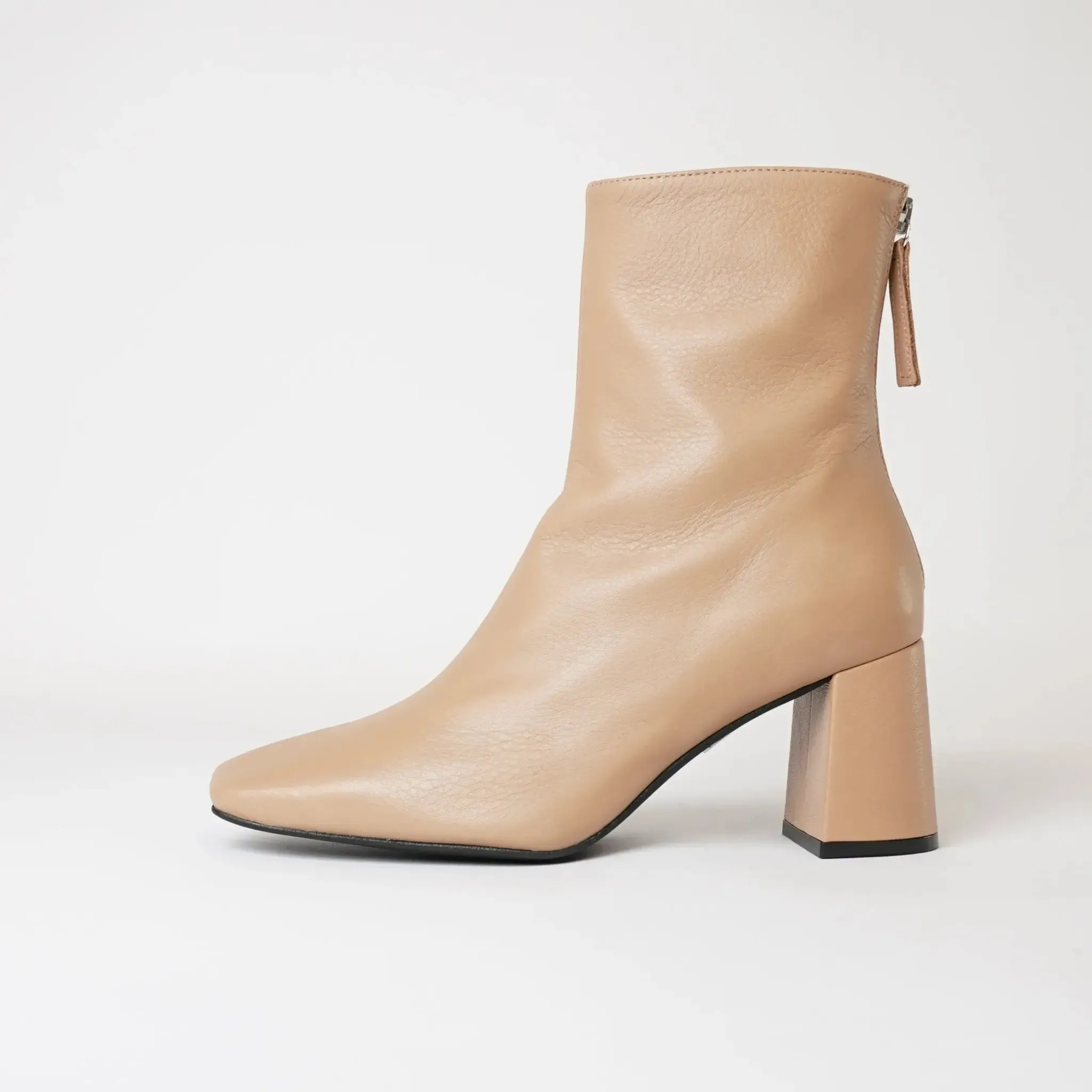 Ag-23535 Nirvana Leather Ankle Boots