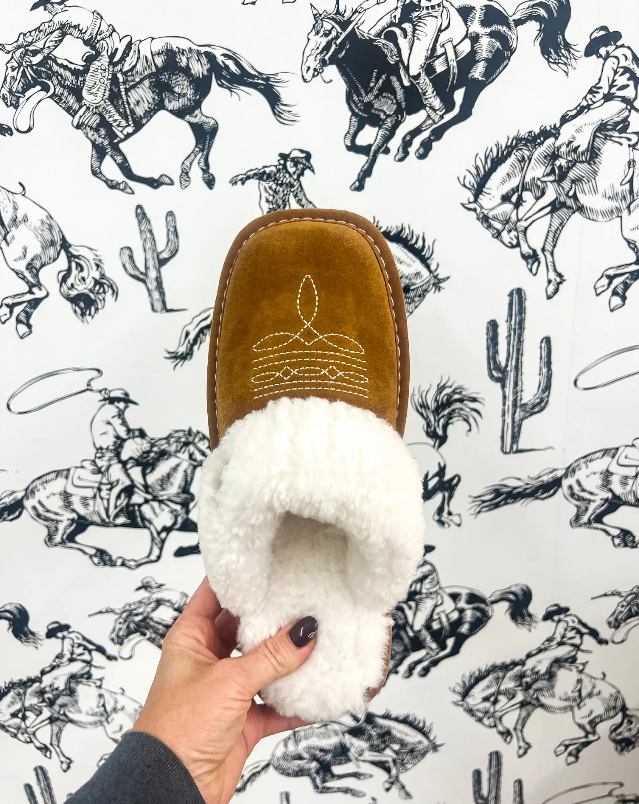 Bootstitch Slippers (Saddle)