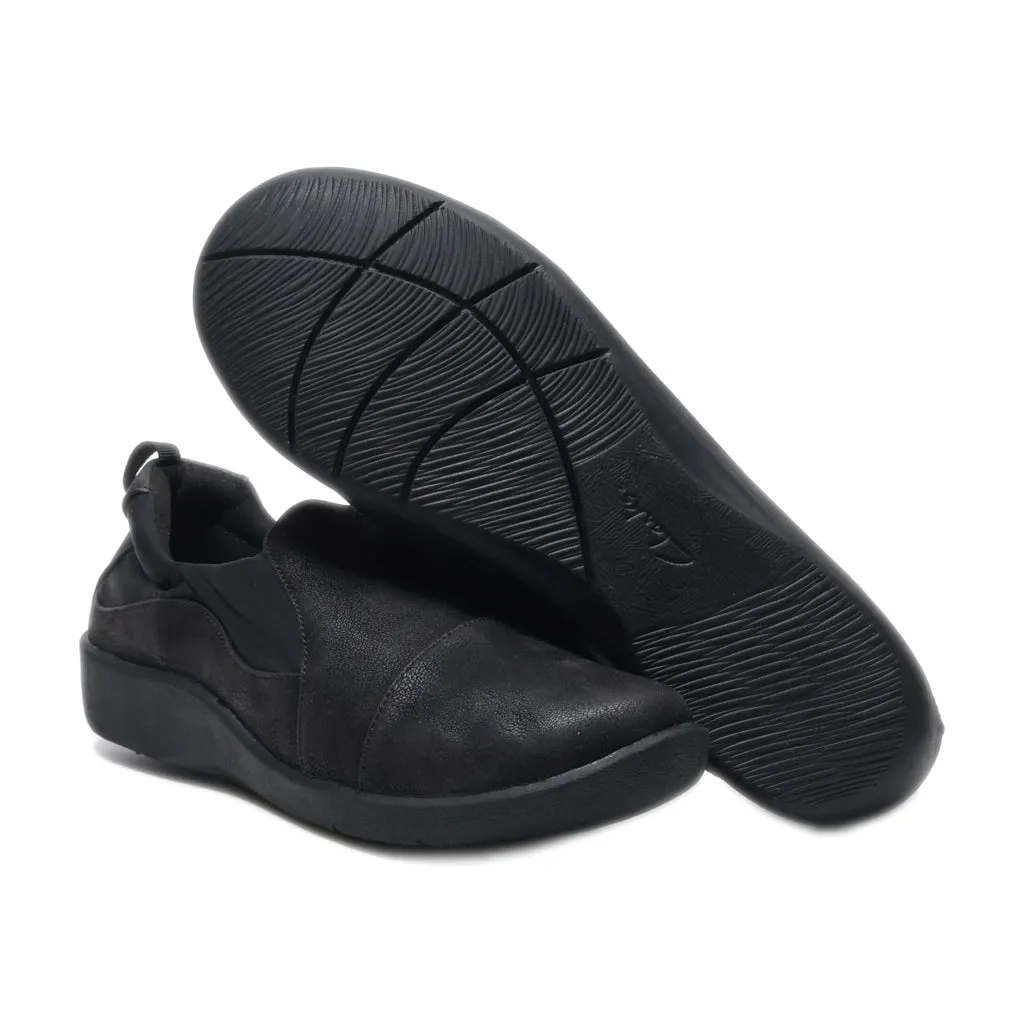 Clarks Loafers Leather Black Colour For Women