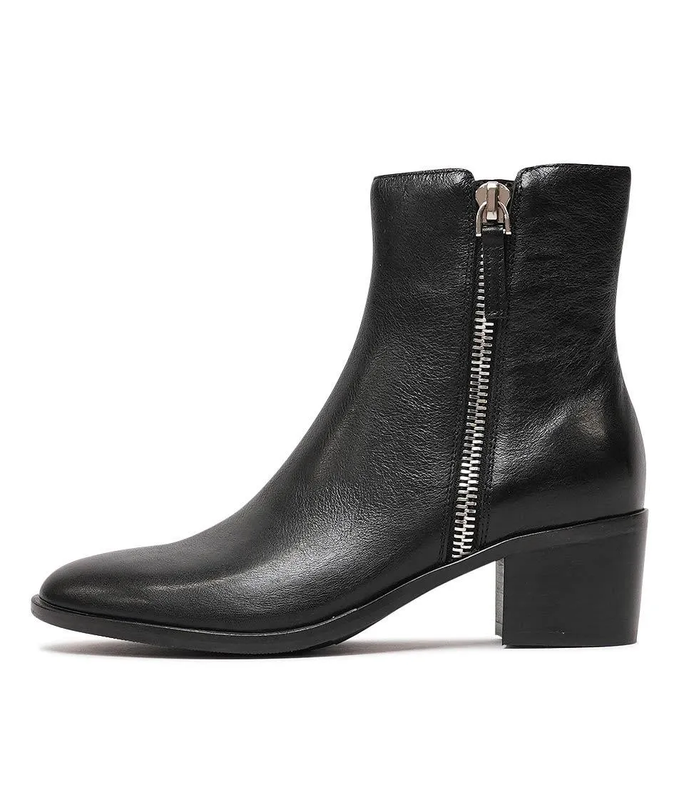 Dorete Black Leather Ankle Boots